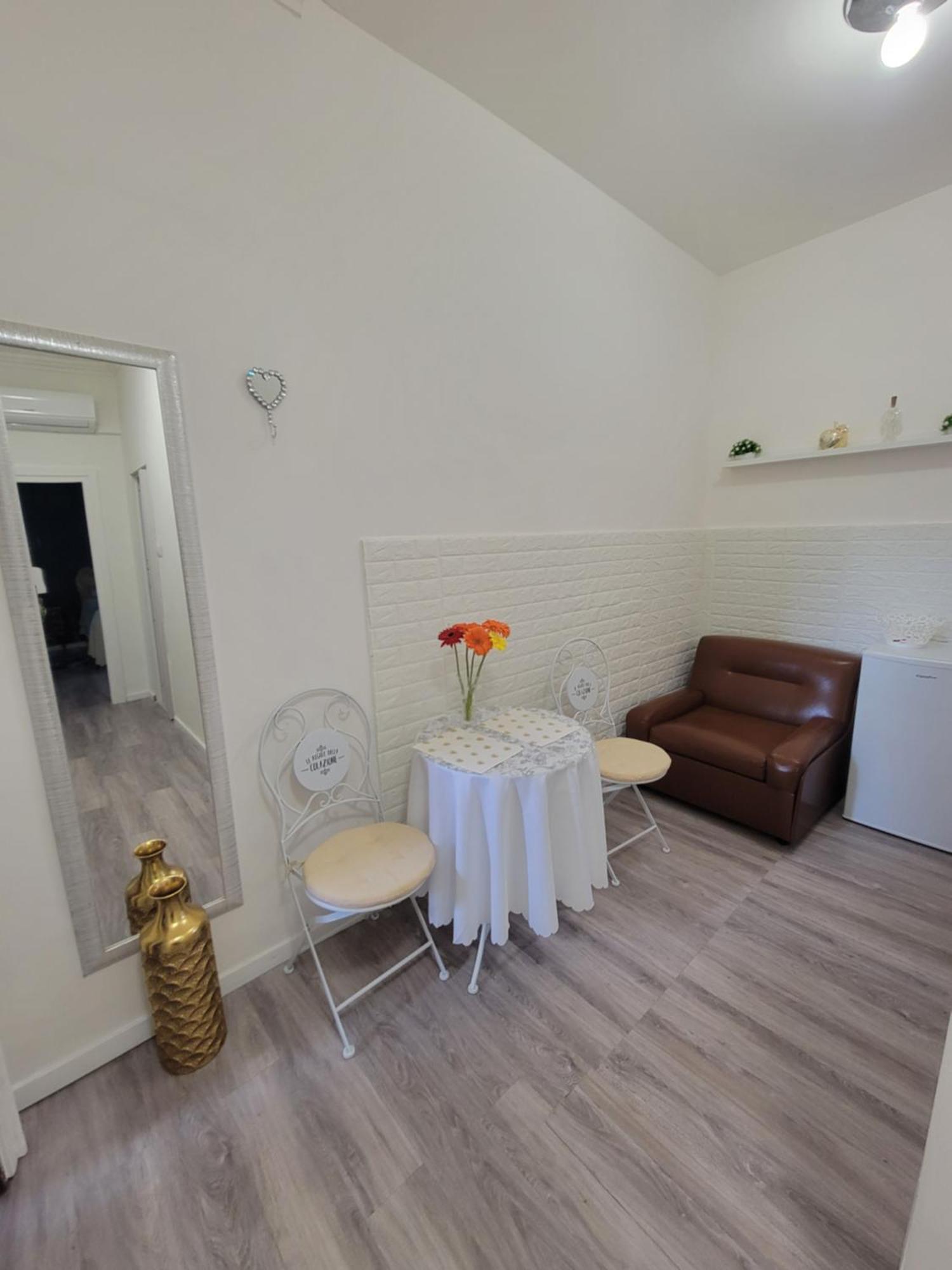 Appartamento Casa Mihaela Roma Esterno foto
